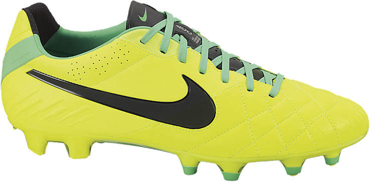 A nova chuteira Nike Tiempo Legend IV Volt