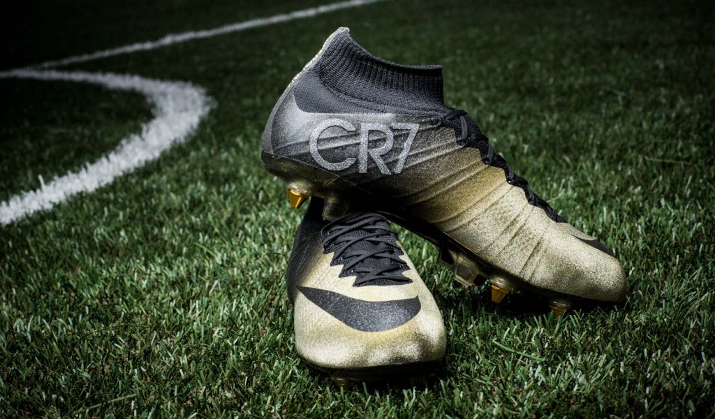 A Nova chuteira Nike Mercurial CR7 Rare Gold