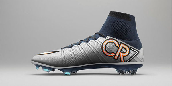 nova chuteira da nike cr7