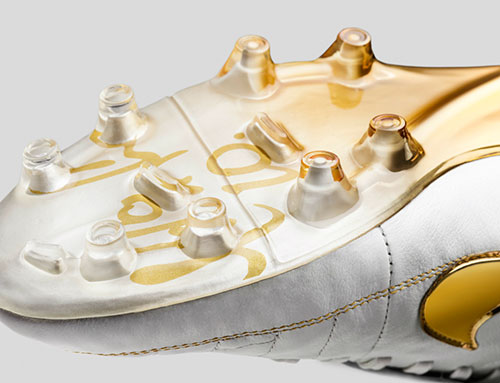 Chuteira Nike Tiempo Ronaldinho Touch of Gold